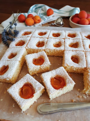 Quadrotti alle Albicocche e Lavanda